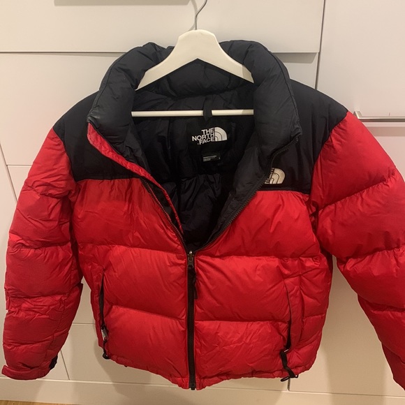North face 700 red jacket, almost brand new - Picture 3 of 4
